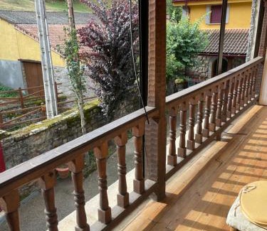 Cremenes House | Casa Rural MONTE ROBLO