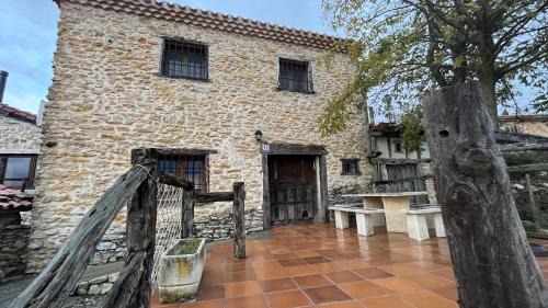 Golmayo House | Casa Rural Negua en La Cuenca, Soria