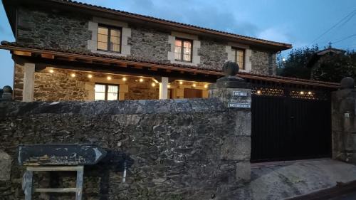 Oza de los Rios House | Casa Rural Oza dos Ríos
