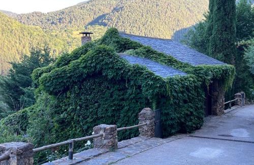 Toses House | Casa Rural Pirineu Nevà