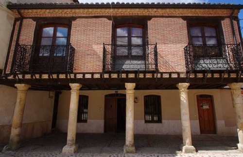 Saldana Cottage | Casa rural Plaza Vieja for 8 people
