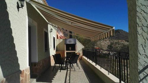 Elche De La Sierra House | Casa Rural Puente Del Segura
