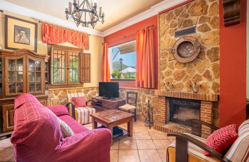 Carcabuey House | Casa Rural Puente Piedra