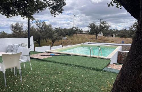 Santa Olalla del Cala Villa | Casa Rural Quejigo con piscina