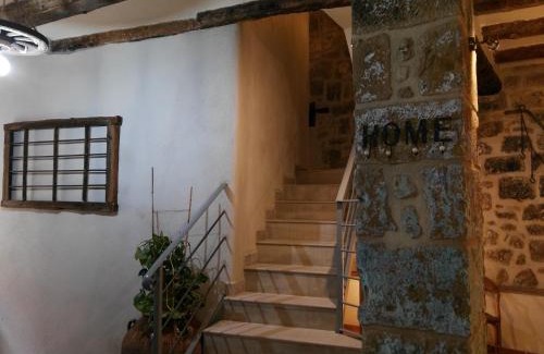 Horta de Sant Joan House | Casa Rural Santana