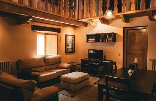 Cuevas de Vinayo House | Casa Rural Sensaciones 3 dormitorios con jardin