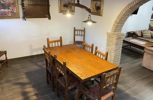 El Garrobo House | Casa Rural Sevilla