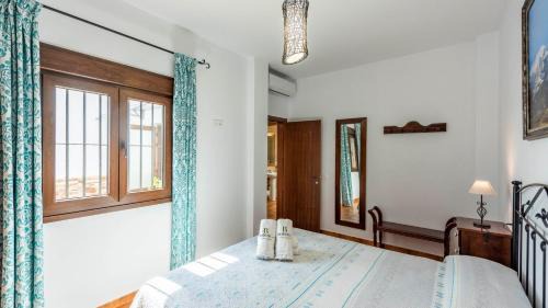 Yunquera House | Casa Rural Sierra de las Nieves Yunquera by Ruralidays