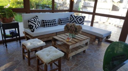 Arnuero House | Casa Rural Villa Ronquillo a 2 k m de las playas