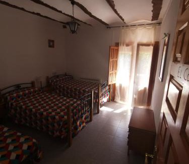 Tormon House | Casa Rural y Albergue Tormon