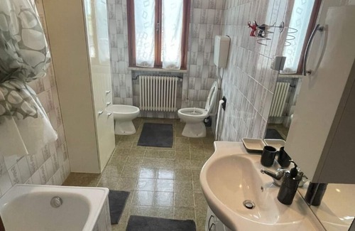 Badia Polesine Bed & Breakfast | Casa Rurale di Campagna , in Zona Molto Tranquilla