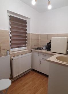 Resita Apartment | Casa Rusu - Govandari -Self check in-24h Netflix