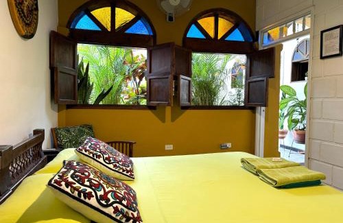 San Antonio House | Casa Ruta Sur