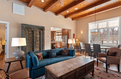 South Capitol House | Casa Sage - Unbeatable Location, Hot Tub