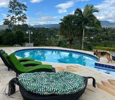 Silvania House | Casa San Gabriel