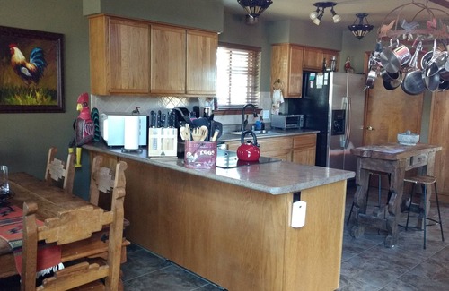 Tramway Terrace Cabin | CASA SANDIA PEAK. Unobstructed Mountain/Tram Views. Serenity-Wildlife-Pets OK.