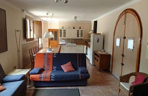 La Roca del Valles Cottage | Casa Sant Joan for 10 people
