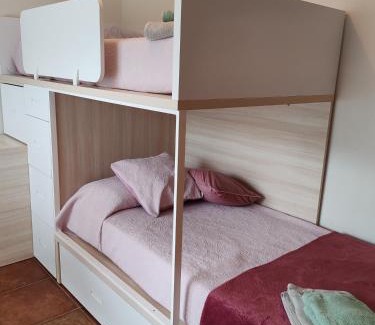 Canaletes Apartment | Casa Santa Creu de Creixà
