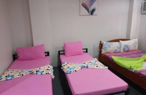 Laoag Bed & Breakfast | Casa Sarmiento