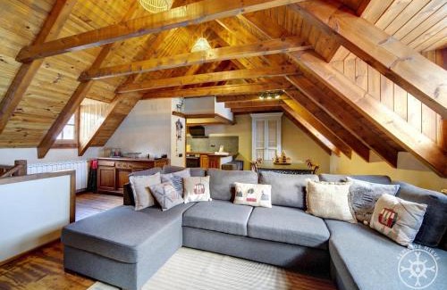 Tredos House | CASA SAUTARETH de Alma de Nieve