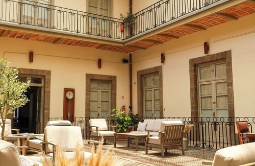 Downtown Mexico City Apartment | CASA SAUTO 12 Historic 1 BR with balconies and Rooftop next to Zocalo