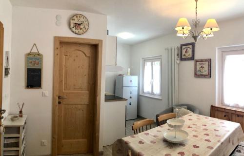 Serrada Apartment | Casa Schir