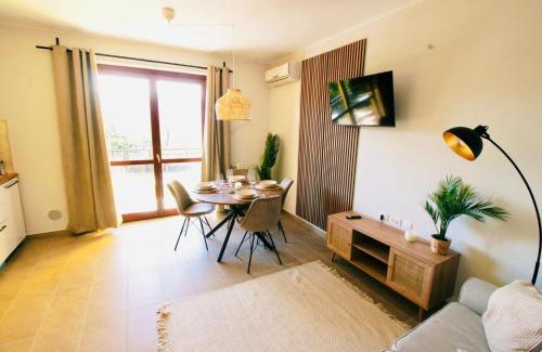 Cerro Apartment | Casa Sebastiano am Lago Maggiore - familienfreundliches Ferienhaus mit Pool