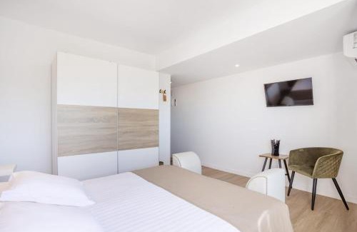 Sauzal House | Casa Senderos del Norte