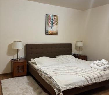 Corabia House | Casa Seren