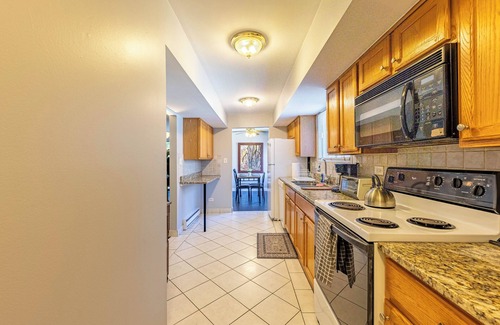 Forest Park Condo | Casa Serenità: Downtown Forest Park, Close to Trains, Parking