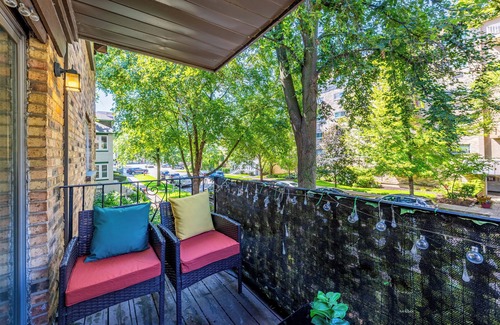 Forest Park Condo | Casa Serenità: Downtown Forest Park, Close to Trains, Parking