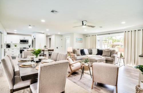 Caloosahatchee House | Casa Serenity Private Pool, with Heated Option near Beaches and Shopping Sleeps 12