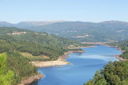 Oliveira de Frades House | Casa Serra do Lagar