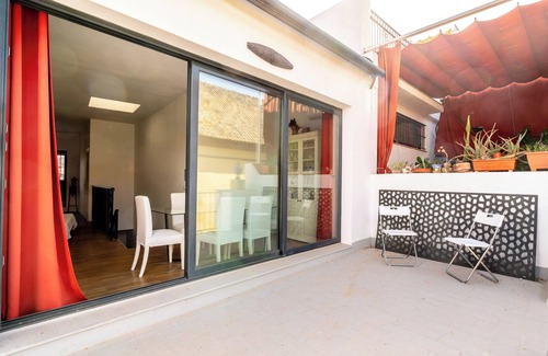 San Julian House | Casa Sevillana