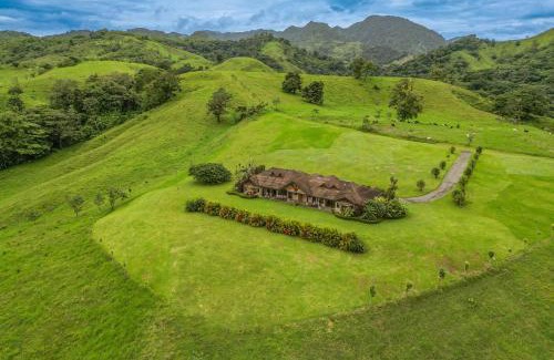 Tronadora House | Casa Shamrock