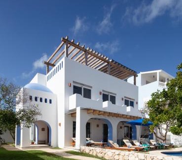 Isla Mujeres Apartment | Casa Sienna Lia Spacious House