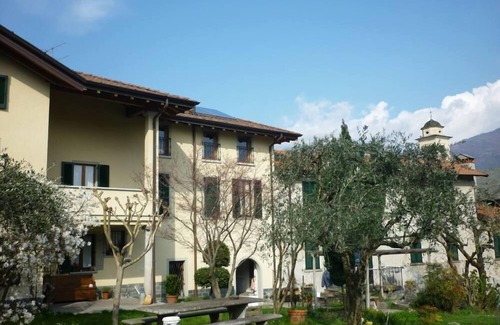 Santa Maria - Rezzonico Apartment | Casa Silvia - Apartment with swimming pool 4 + 1 beds