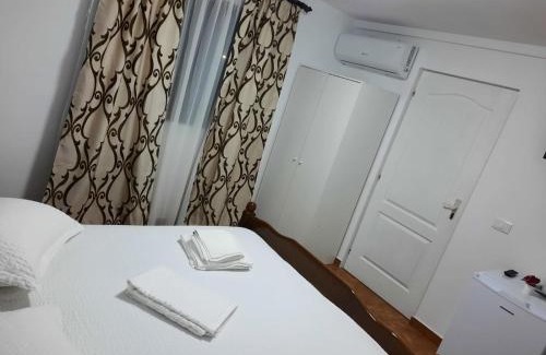 Costinesti House | Casa Simone