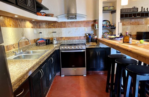Centro - Supmza 001 House | Casa Sirena Summary: