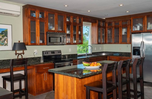 Parrita Villa | CASA SOL OCEAN VIEW & POOL