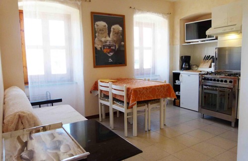 Diano San Pietro House | Casa Sole - Vacation apartments on the Flower Riviera, decorated with love