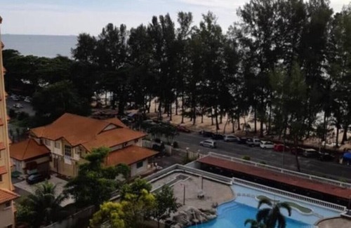 Tanjung Kling House | Casa Suite Pantai Puteri Homestay