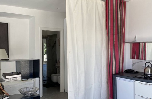 Procida House | Casa sul Mare con Giardino Sulla Suggestiva Punta Solchiaro