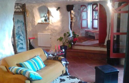 Calcata Historic Town Apartment | Casa Sulla Rupe