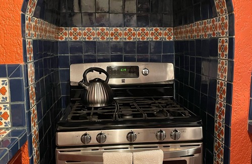La Paz House | Casa Sunbreak is a beautiful, private hacienda, w/pool, in the center of town