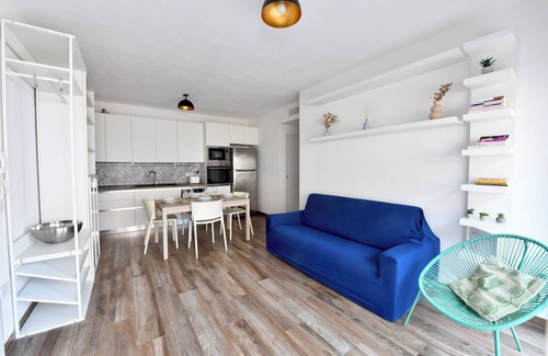 Torre Grande Apartment | Casa Sunset - Stylish, Modern, Fully Equipped Apartment Near the Beach