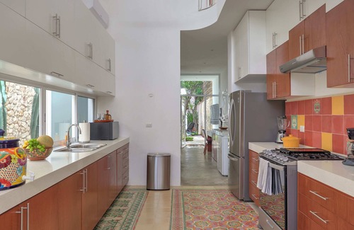 Centro House | Casa Sweet Pea, Bright and Stylish in Centro