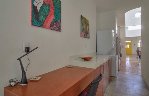Centro House | Casa Sweet Pea, Bright and Stylish in Centro