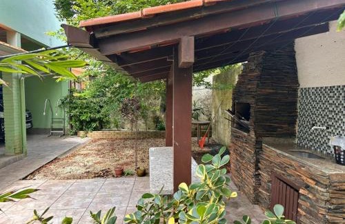 Barra da Lagoa House | Casa térrea com churrasqueira a metros da praia