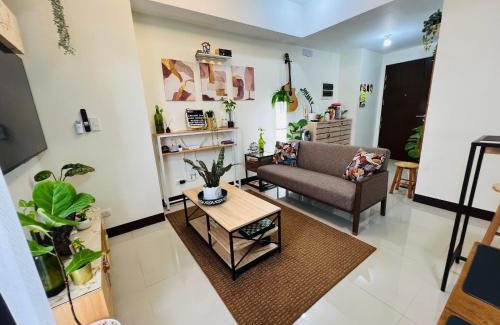 Socorro Apartment | Casa Tagpuan at Manhattan Heights